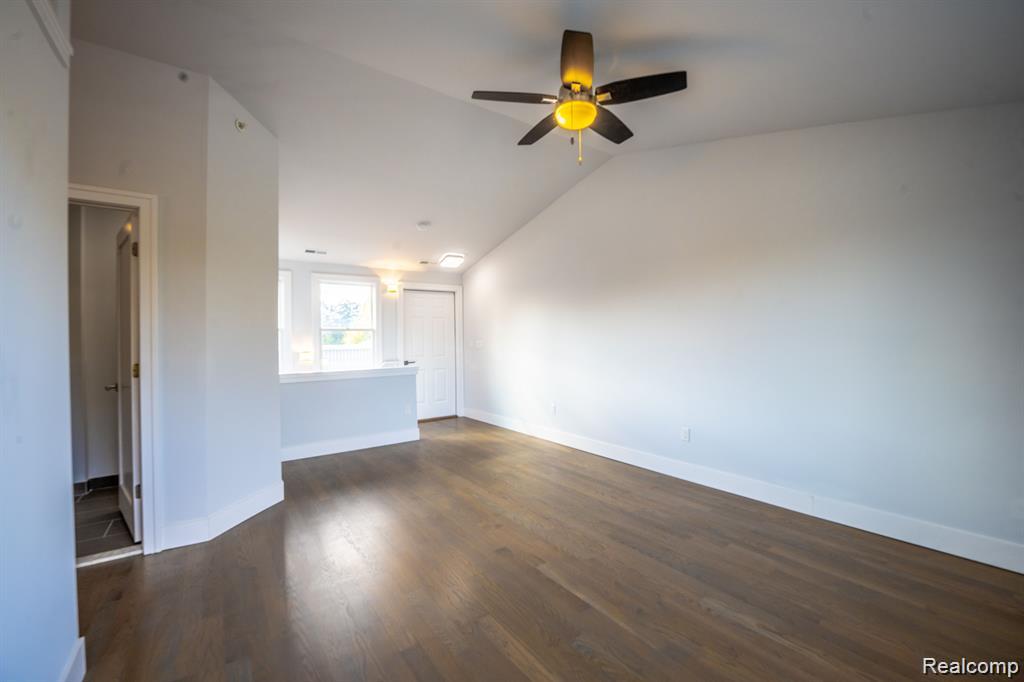 622 West Eleven Mile Road Royal Oak, MI 48067 - Photo 11 of 19