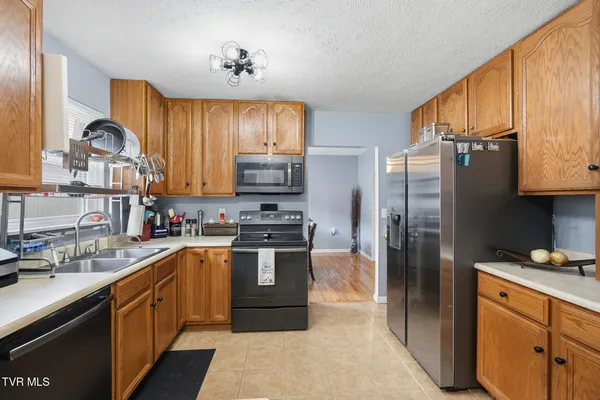 $530,000 | 186 Kelly Coomer Road, Big Stone Gap, VA 24219