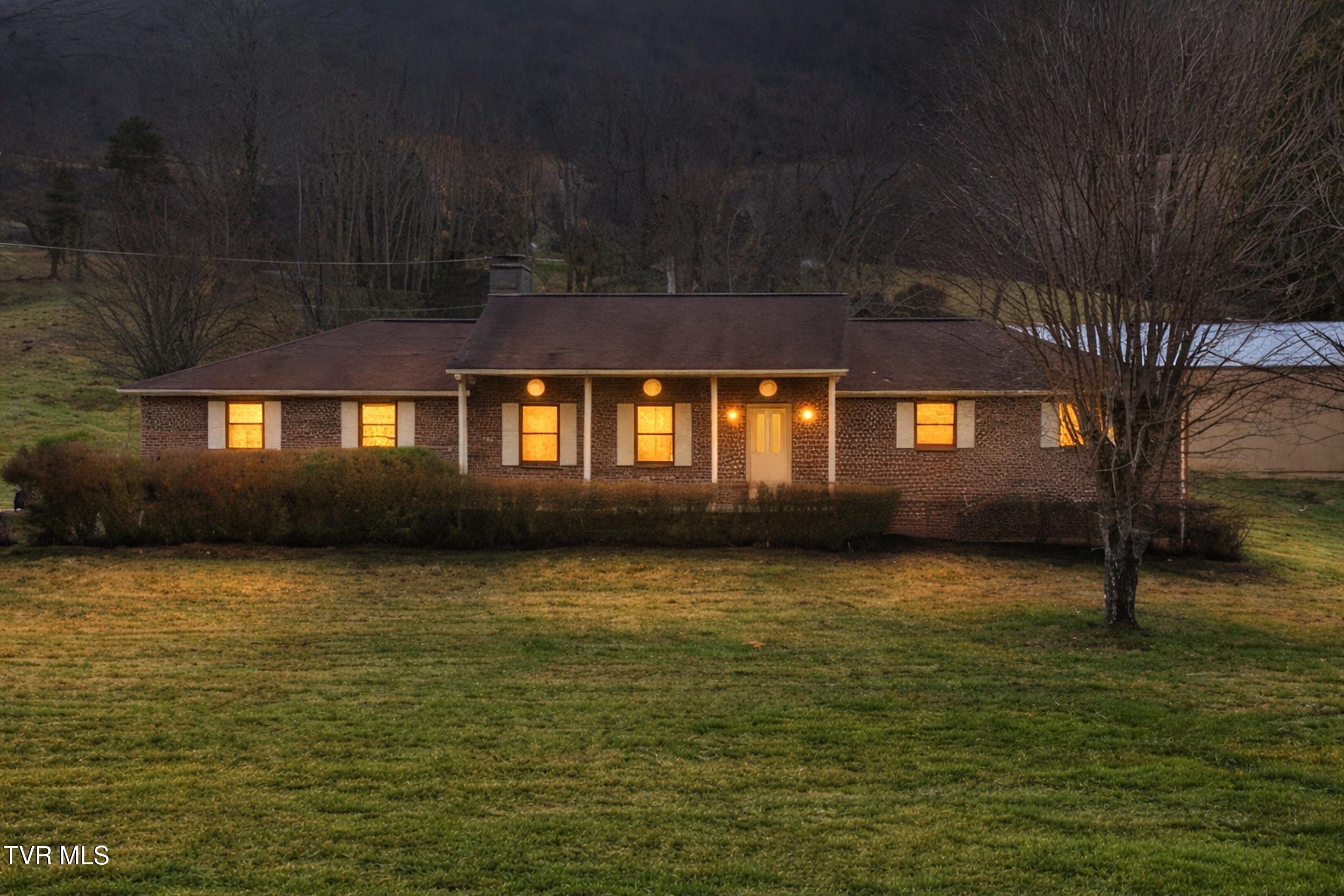 186 Kelly Coomer Road Big Stone Gap, VA 24219 - Photo 2 of 52 1000018070