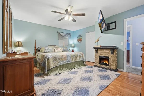 $515,000 | 186 Kelly Coomer Road, Big Stone Gap, VA 24219