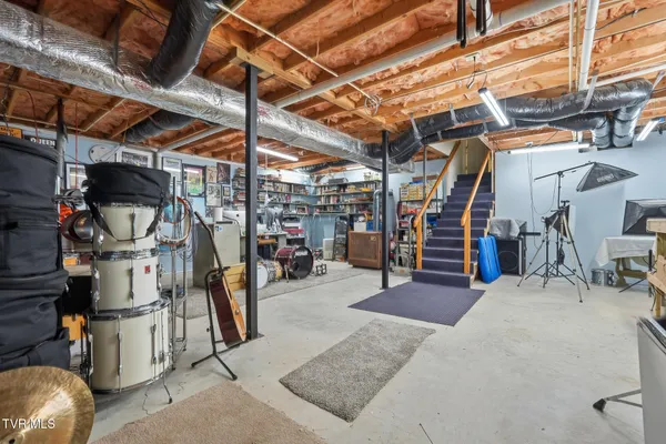 $530,000 | 186 Kelly Coomer Road, Big Stone Gap, VA 24219