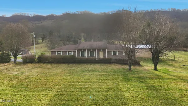 $530,000 | 186 Kelly Coomer Road, Big Stone Gap, VA 24219