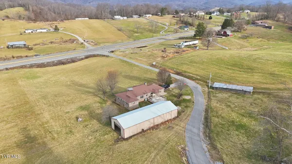 $515,000 | 186 Kelly Coomer Road, Big Stone Gap, VA 24219