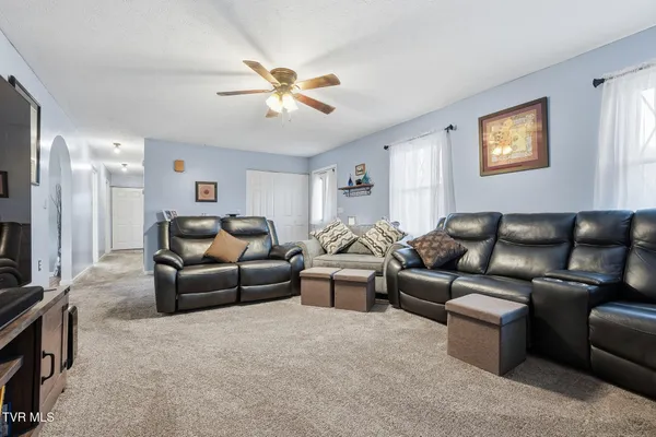 $515,000 | 186 Kelly Coomer Road, Big Stone Gap, VA 24219