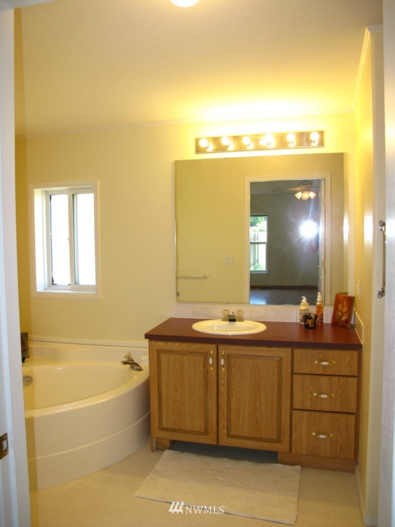 518 North Barr Road Port Angeles, WA 98362 - Photo 12 of 25 Gallery Image 12