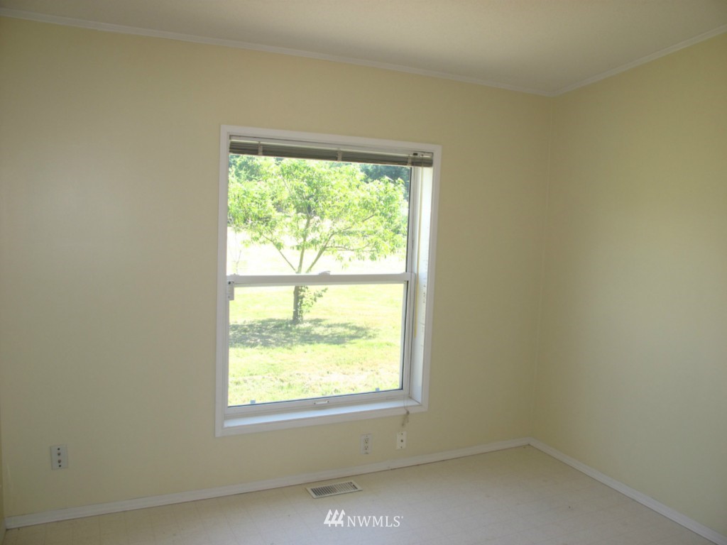518 North Barr Road Port Angeles, WA 98362 - Photo 15 of 25 Gallery Image 15