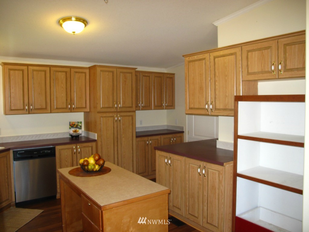518 North Barr Road Port Angeles, WA 98362 - Photo 9 of 25 Gallery Image 9