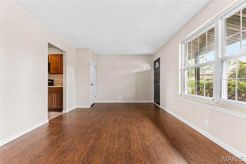 404 Country Meadow Lane Belleville, IL 62221 - Photo 4 of 31