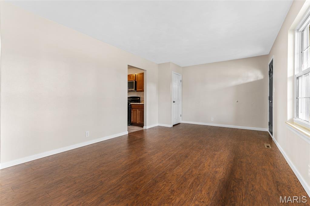 404 Country Meadow Lane Belleville, IL 62221 - Photo 6 of 31