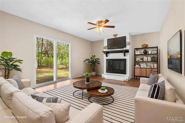 $195,000 | 404 Country Meadow Lane, Belleville, IL 62221