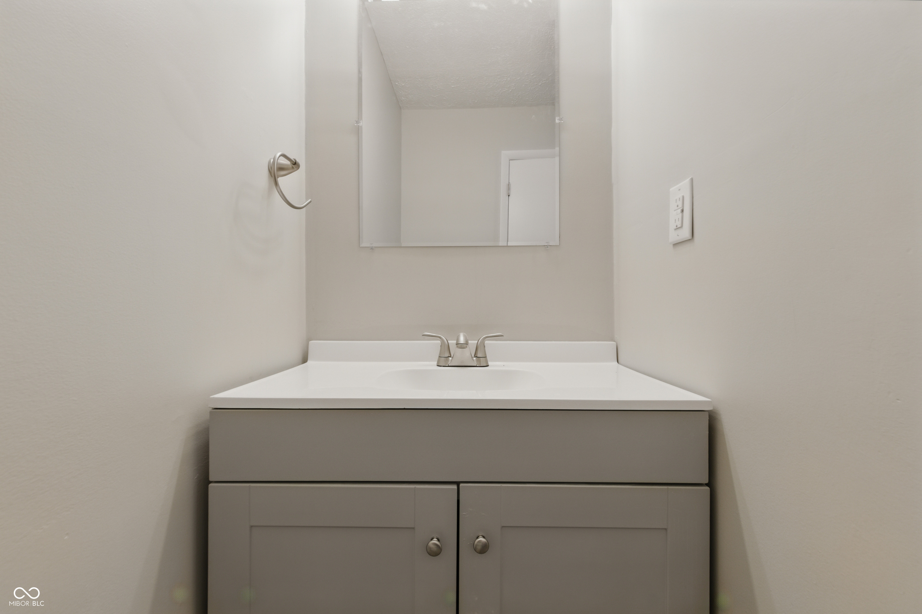 316 South Roena Street Indianapolis, IN 46241 - Photo 18 of 29 Gallery Image 18