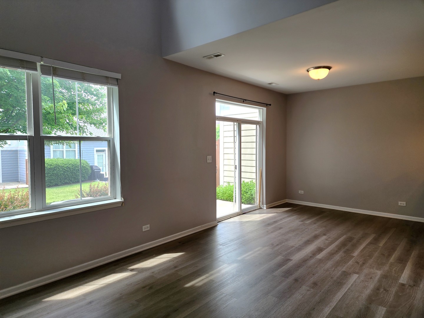 3169 Pearl Street Elgin, IL 60124 - Photo 3 of 18 Gallery Image 3