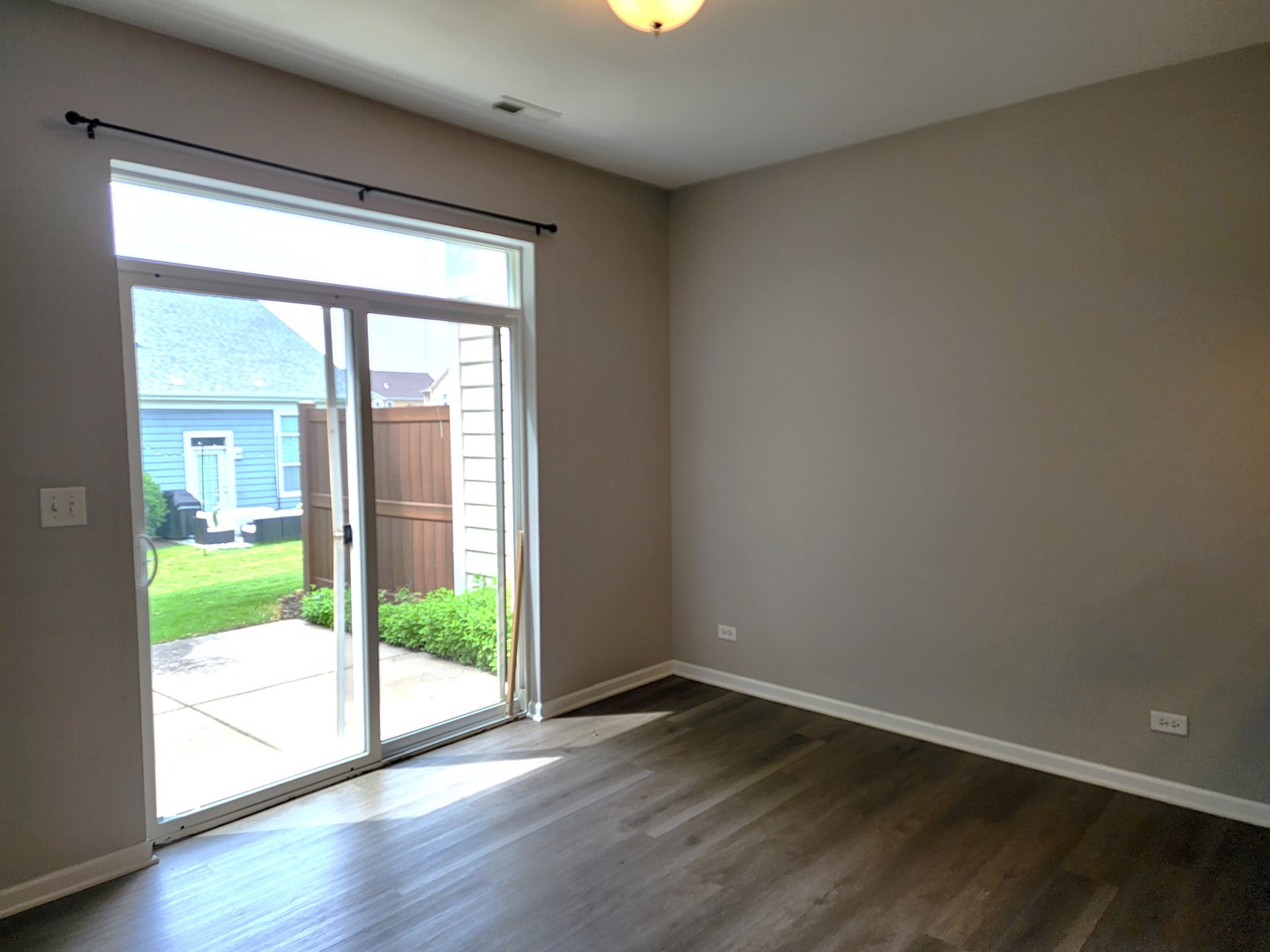 3169 Pearl Street Elgin, IL 60124 - Photo 6 of 18 Gallery Image 6