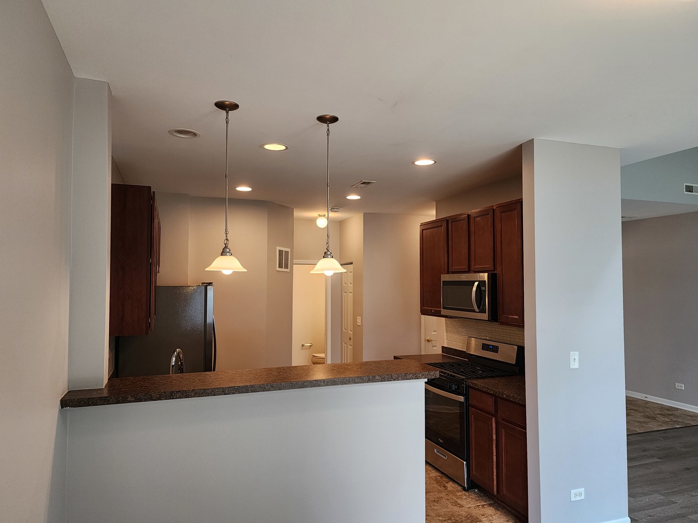 3169 Pearl Street Elgin, IL 60124 - Photo 8 of 18 Gallery Image 8