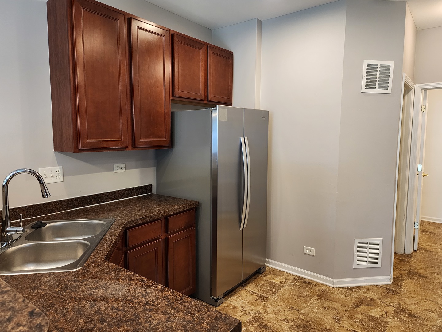3169 Pearl Street Elgin, IL 60124 - Photo 9 of 18 Gallery Image 9