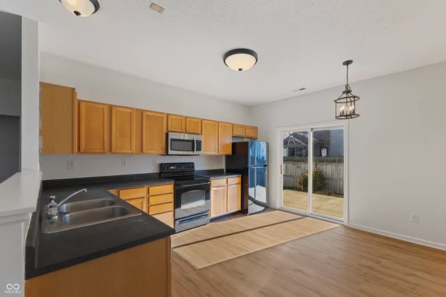 $260,000 | 9699 Gibbon Lane, Avon, IN 46123