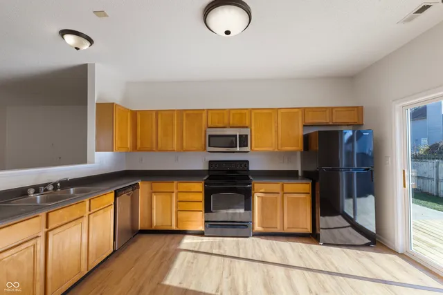 $260,000 | 9699 Gibbon Lane, Avon, IN 46123