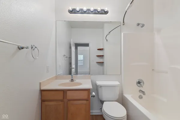 $260,000 | 9699 Gibbon Lane, Avon, IN 46123