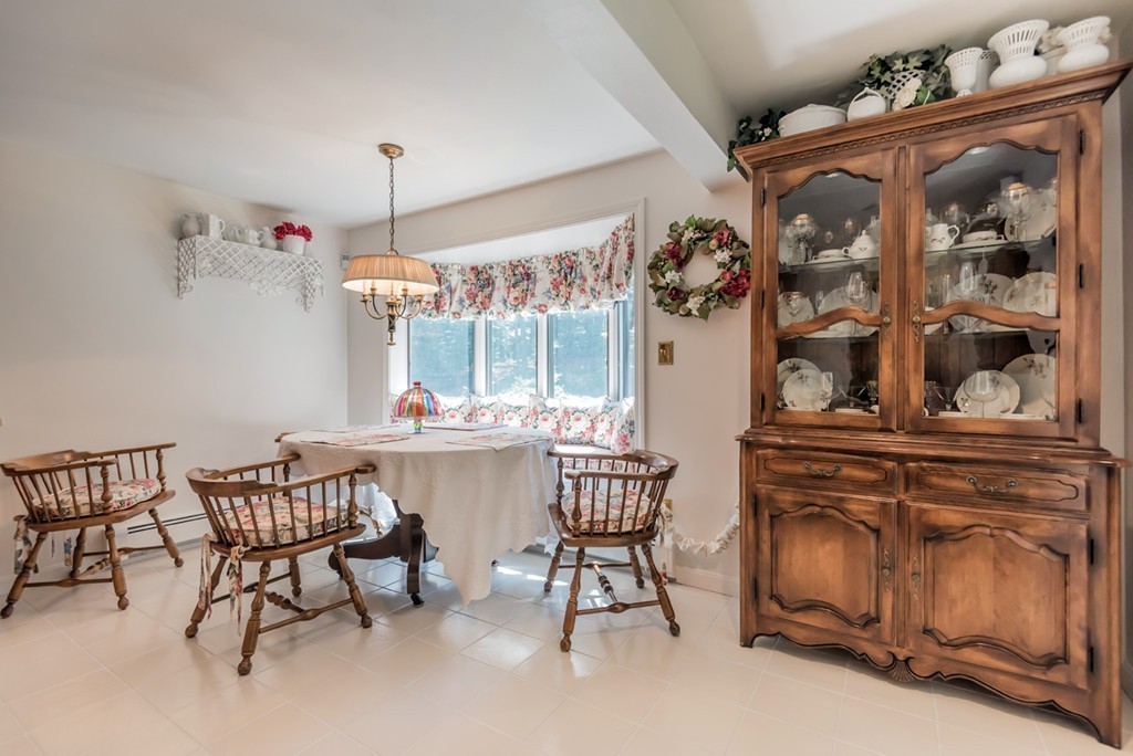 279 Main Street Boxford, MA 01921 - Photo 9 of 27