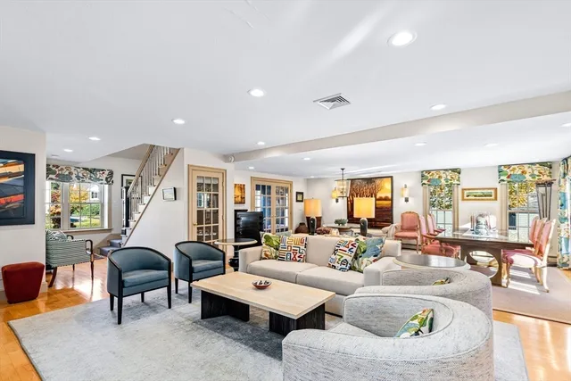 $2,950,000 | 17 Winsor Street, Duxbury, MA 02332