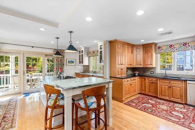 $2,950,000 | 17 Winsor Street, Duxbury, MA 02332