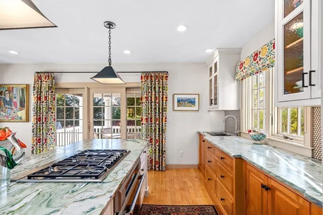 $2,950,000 | 17 Winsor Street, Duxbury, MA 02332