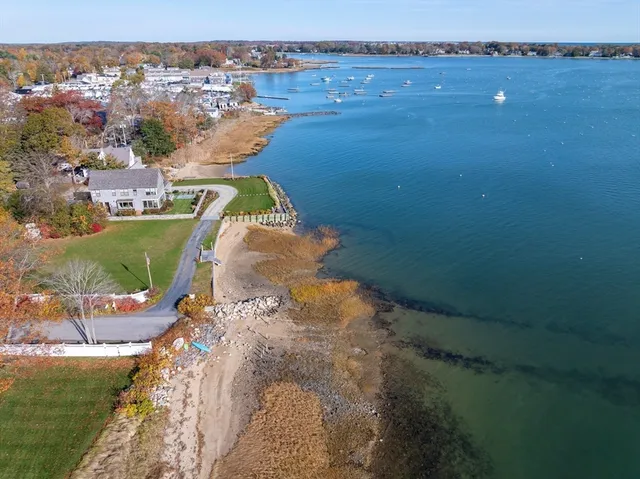 $2,950,000 | 17 Winsor Street, Duxbury, MA 02332