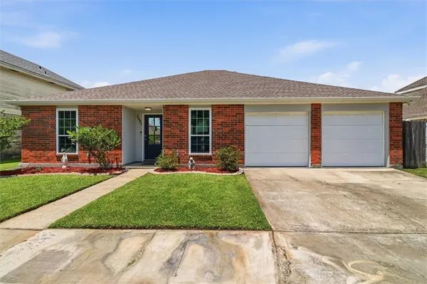 $299,000 | 3321 Lake Trail Drive, Metairie, LA 70003