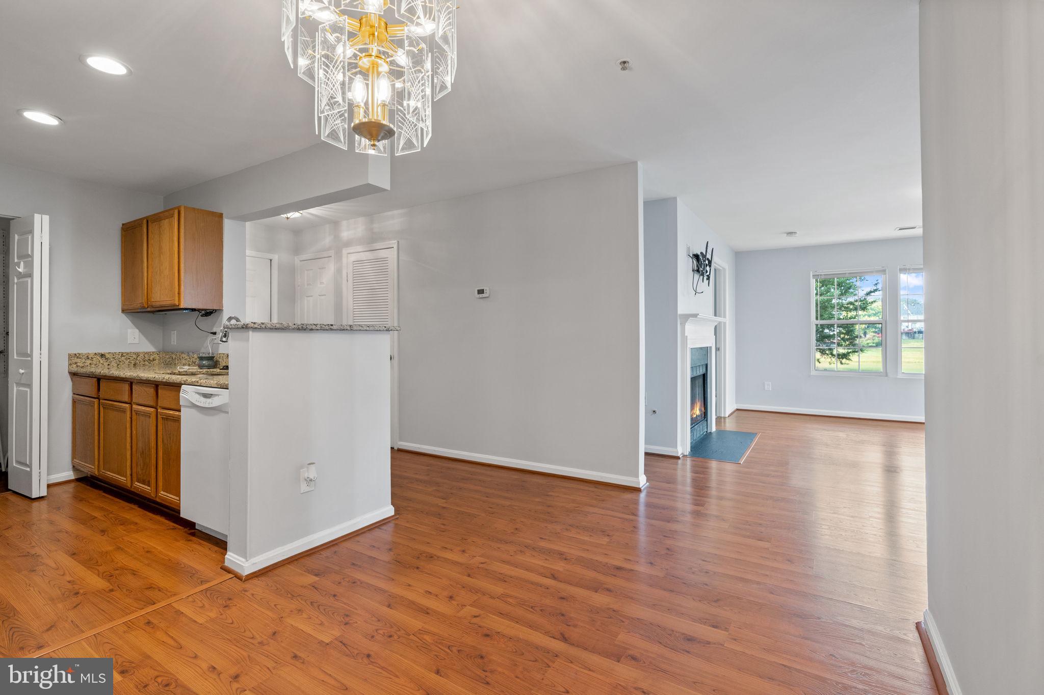 14162 Cuddy Loop, Unit 103 Woodbridge, VA 22193 - Photo 19 of 27