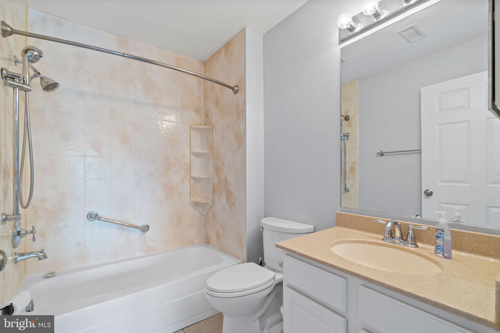 14162 Cuddy Loop, Unit 103 Woodbridge, VA 22193 - Photo 9 of 27