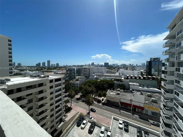 a picture of city view