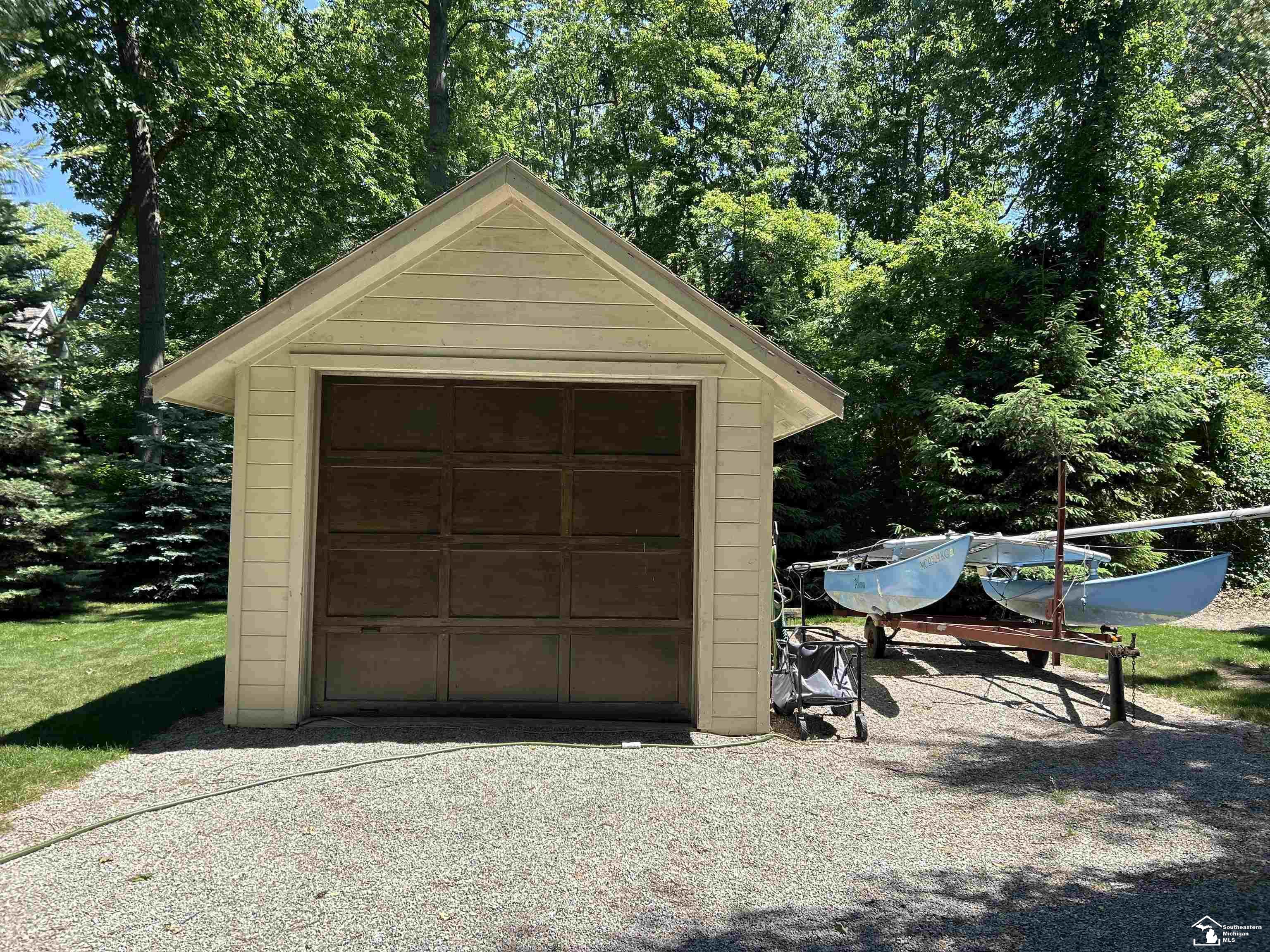 1345 Logans Run Temperance, MI 48182 - Photo 13 of 16