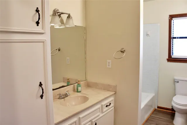 $1,650 | 1126 Jackson Street, Columbus, TX 78934