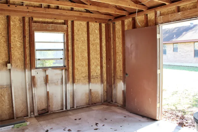 $1,650 | 1126 Jackson Street, Columbus, TX 78934