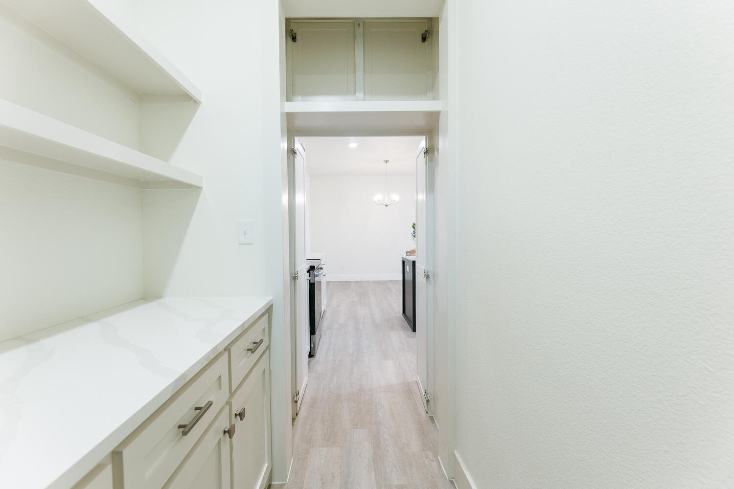 3819 58th Street Lubbock, TX 79413 - Photo 28 of 63 Butler's Pantry