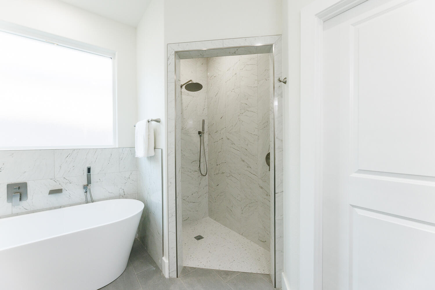 3819 58th Street Lubbock, TX 79413 - Photo 35 of 63 Primary Bathroom