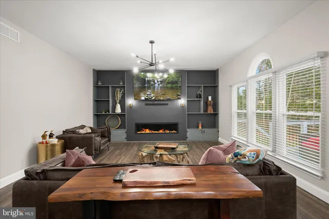 $800,000 | 1812 Disney Estates Circle, Severn, MD 21144