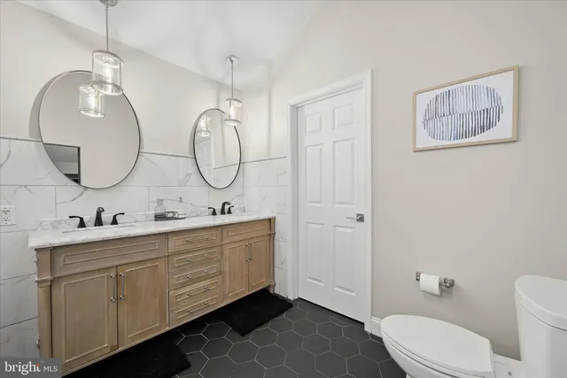 $800,000 | 1812 Disney Estates Circle, Severn, MD 21144