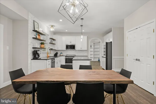 $800,000 | 1812 Disney Estates Circle, Severn, MD 21144