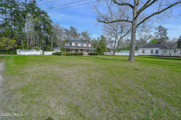 $369,000 | 448 North Railroad Avenue, Brunson, SC 29911