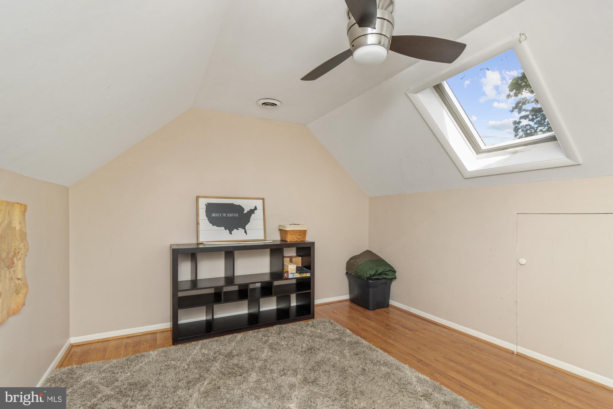944 Homberg Avenue Baltimore, MD 21221 - Photo 22 of 50 a view of a livingroom with furniture and natural light
