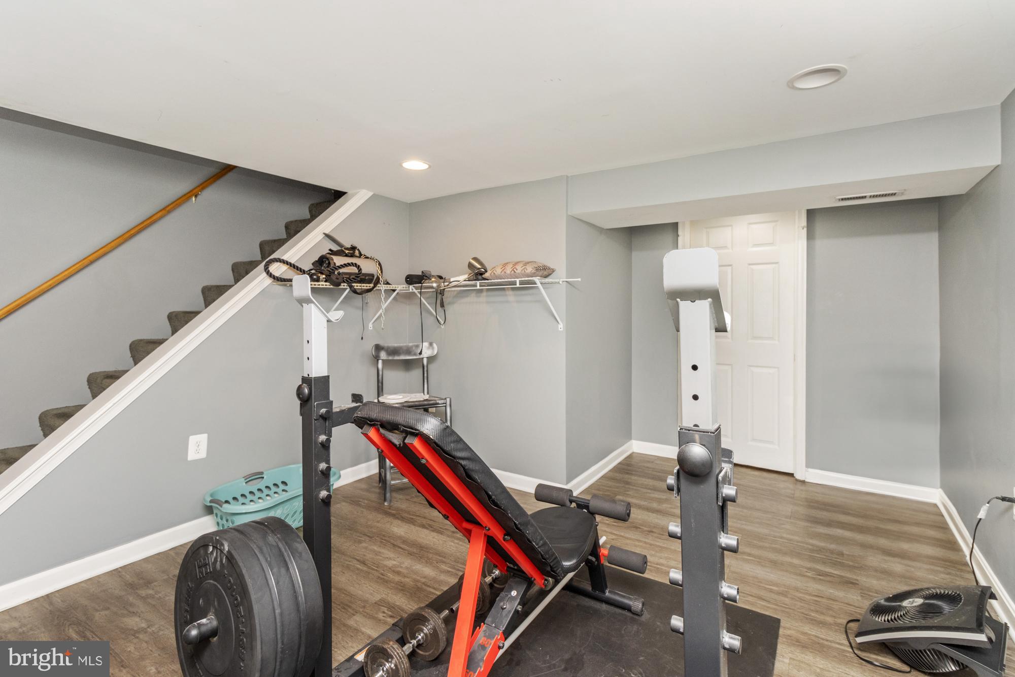 944 Homberg Avenue Baltimore, MD 21221 - Photo 28 of 50 a room with furniture and entryway
