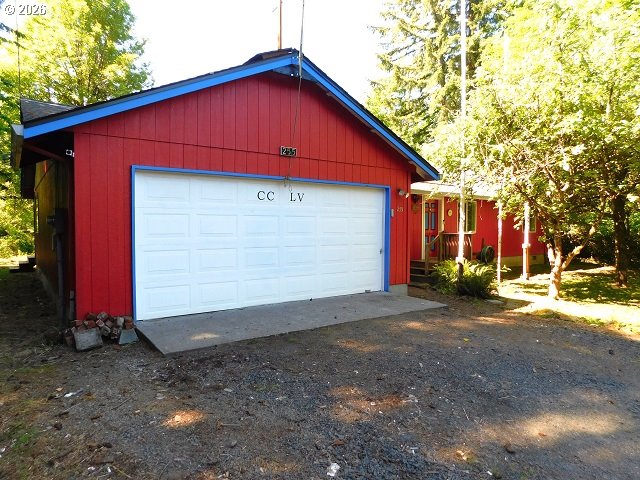 255 D Street Vernonia, OR 97064 - Photo 3 of 39 Garage