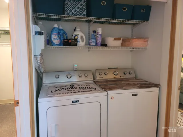 $300,000 | 1162 North Camelot Drive, Boise, ID 83704