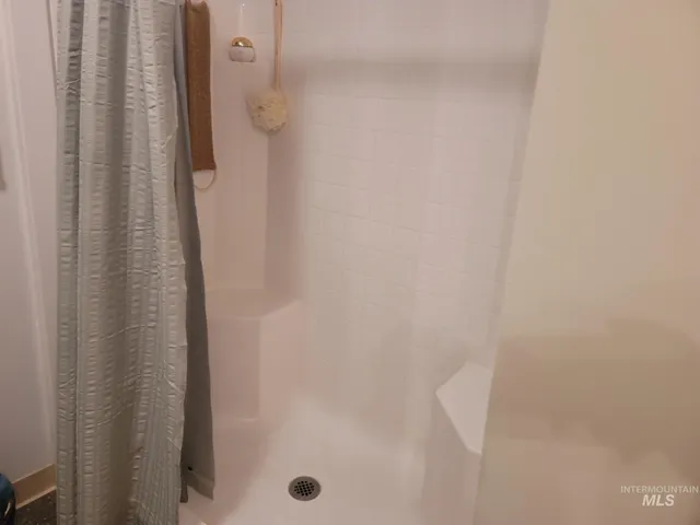 $300,000 | 1162 North Camelot Drive, Boise, ID 83704