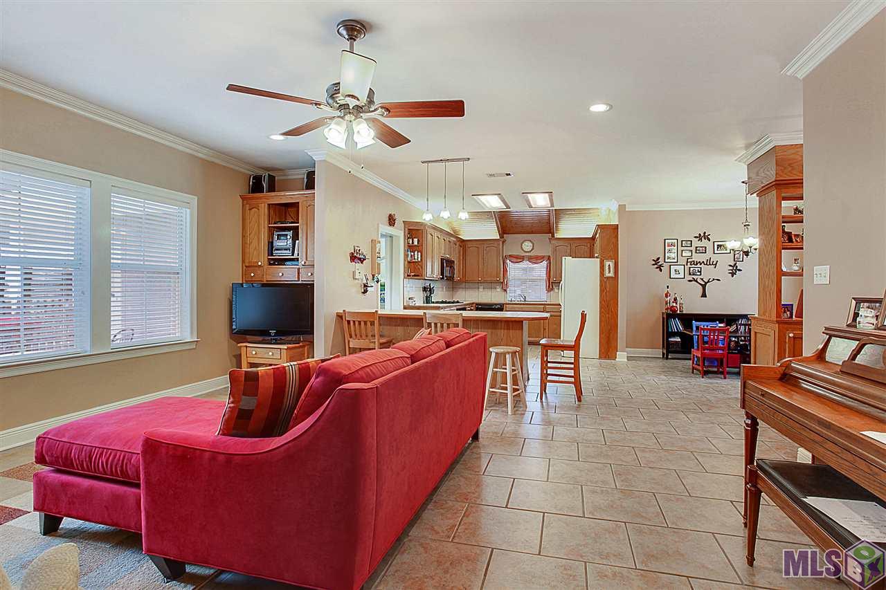 7533 Associate Drive Baton Rouge, LA 70817 - Photo 2 of 12 Gallery Image 2