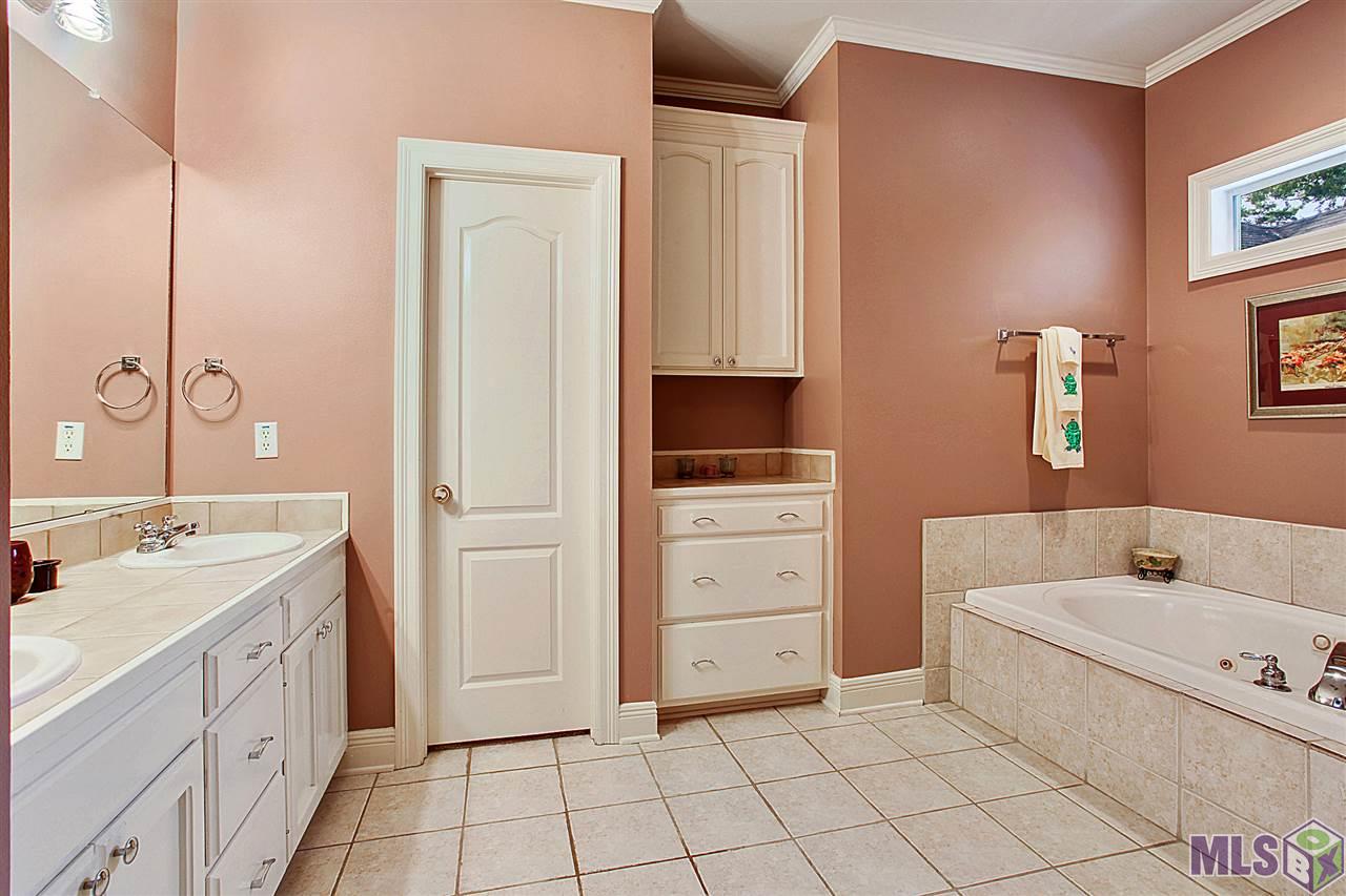 7533 Associate Drive Baton Rouge, LA 70817 - Photo 7 of 12 Gallery Image 7