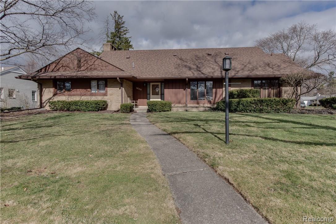 18350 Riverside Drive Franklin, MI 48025 - Photo 2 of 53 Exterior - Front