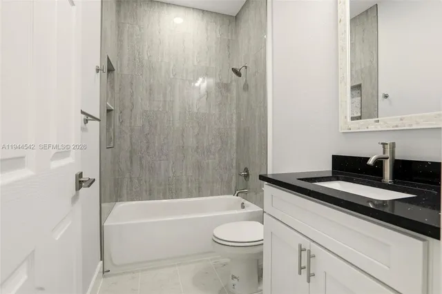 $319,900 | 3849 Citroen Drive, Sebring, FL 33872