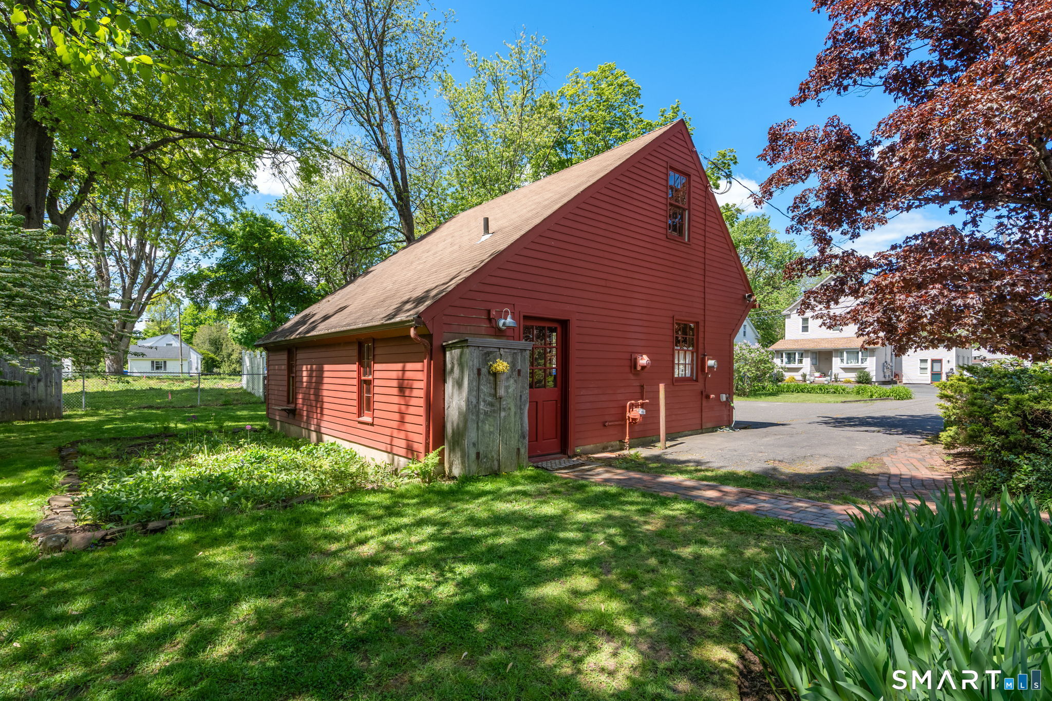 921 Thompsonville Road Suffield, CT 06078 - Photo 31 of 40